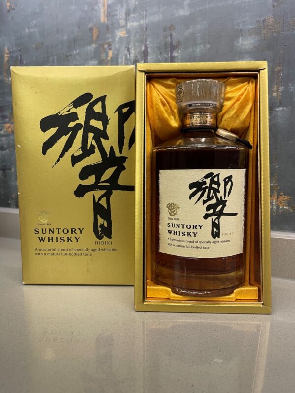 Hibiki Blended Whisky Gold Label - Hibiki Blended Whisky Gold Label -